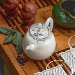 Balsam Green Tea Teapot Candle 4.5oz